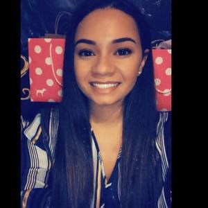 Meet your Posher, Katelyn